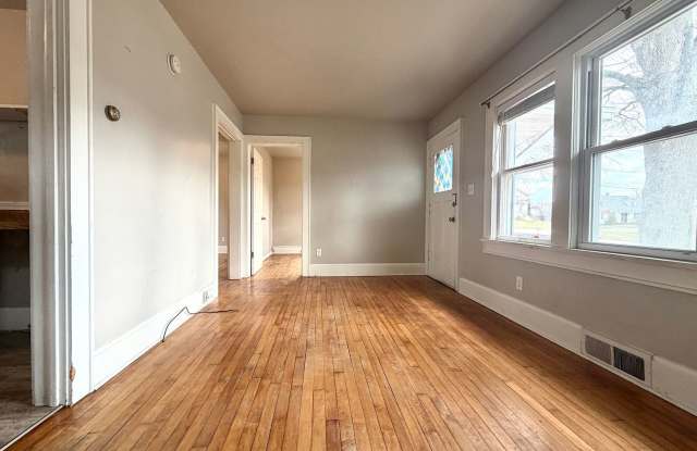 Cozy 2 Bedroom Single Family Home- Near Bellevue Wi photos photos Cozy 2 Bedroom Single Family Home- Near Bellevue Wi photos photos