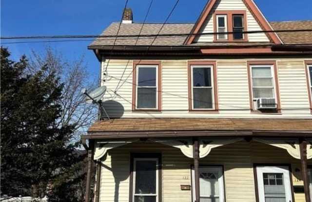 122 E Church Street photos photos