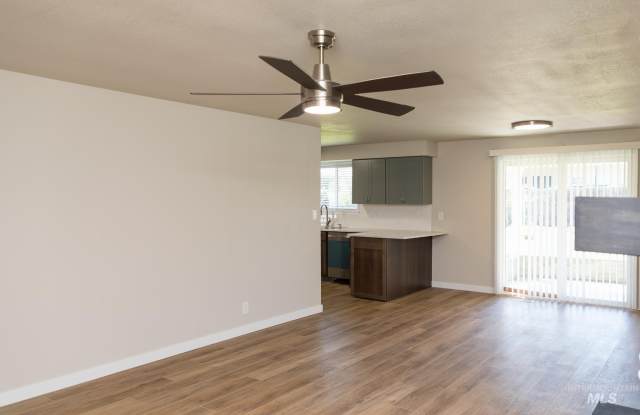1366 Arata Way Gallery 4