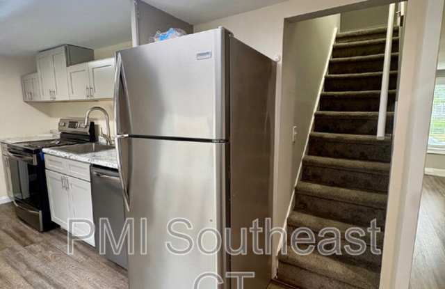12 Fort Hill Road Gallery 4