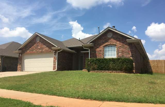 Beautiful 3 bed, 2 bath Home in East Moore with Bonus Room! - 629 Loyd Lane, Moore, OK 73160