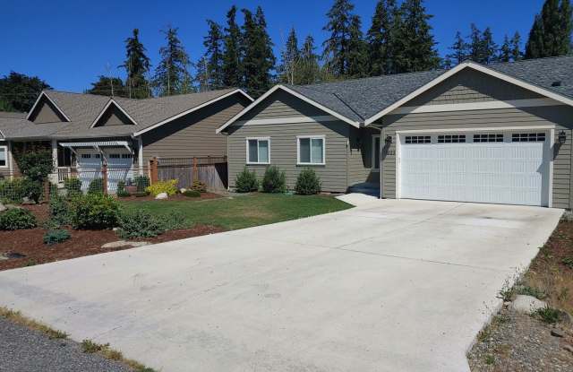 Lovely Single Level Home In Freeland! photos photos