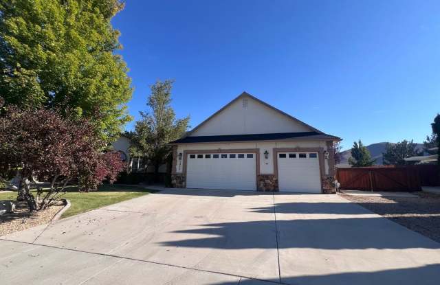 *MUST SEE* 3/2.5 Home w/ 3-Car Garage in Minden - Saratoga Springs neighborhood Gallery 1