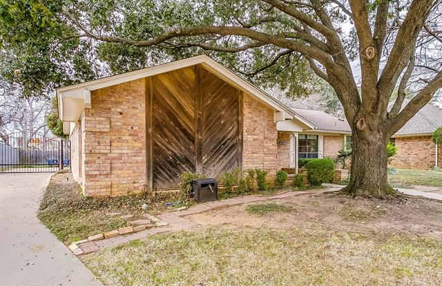 2241 Farrington Lane Gallery 2