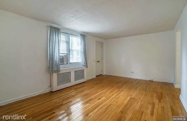 1909 Wood Ave - 1909 Wood Avenue, Roselle, NJ 07203