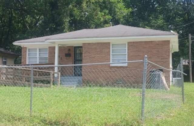 1252 Maywood Rd photos photos