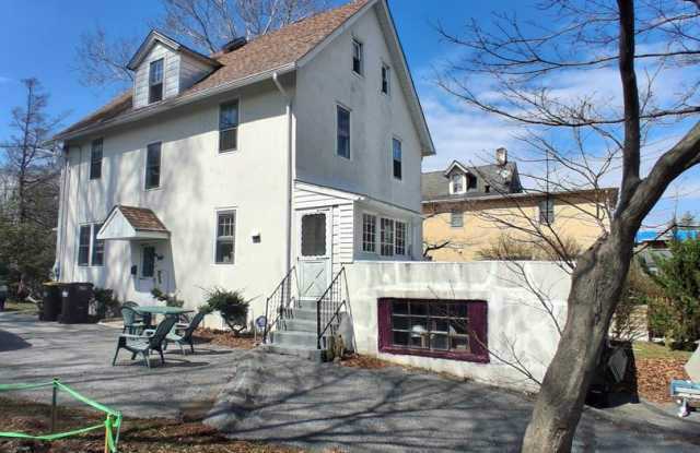 Quiet Responsible Household second floor bedroom for rent photos photos