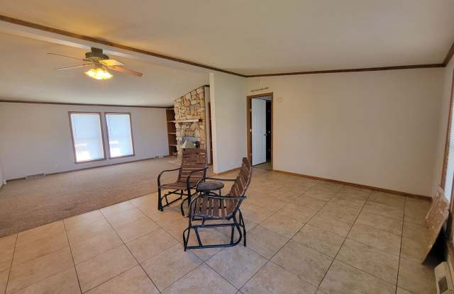 Large 3 bedroom in Oakwood photos photos