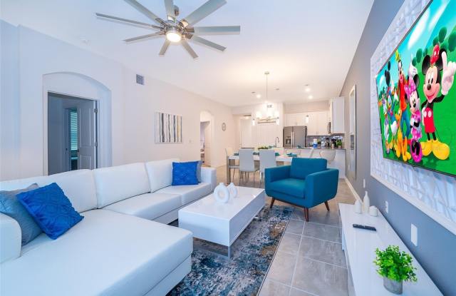 8899 CABOT CLIFFS Drive Gallery 2