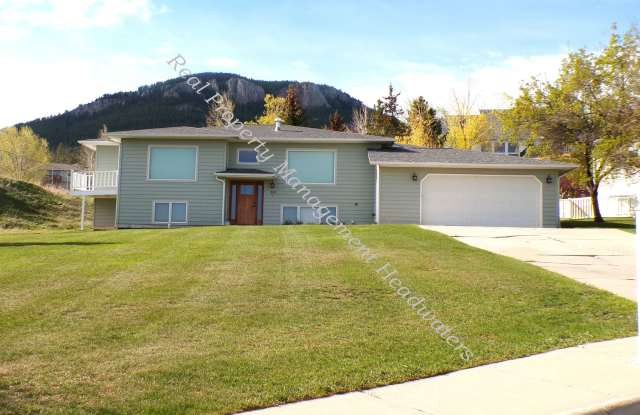 5 Bedroom 2-1/2 Bath House for Rent photos photos