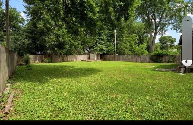 2333 Southview Drive Gallery 2