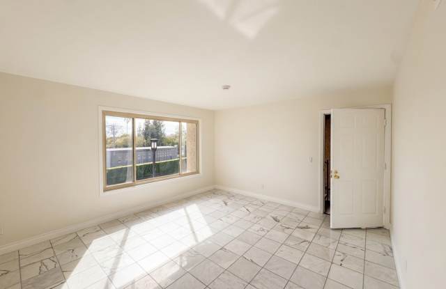 830 North Dalton Avenue Unit 110 Gallery 2