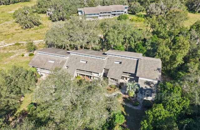 3353 Camelot Dr Gallery 3