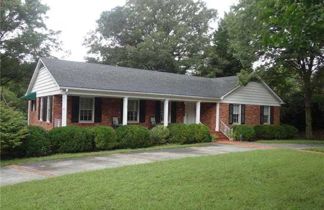 866 Concord Road - 866 Concord Road, Davidson, NC 28036