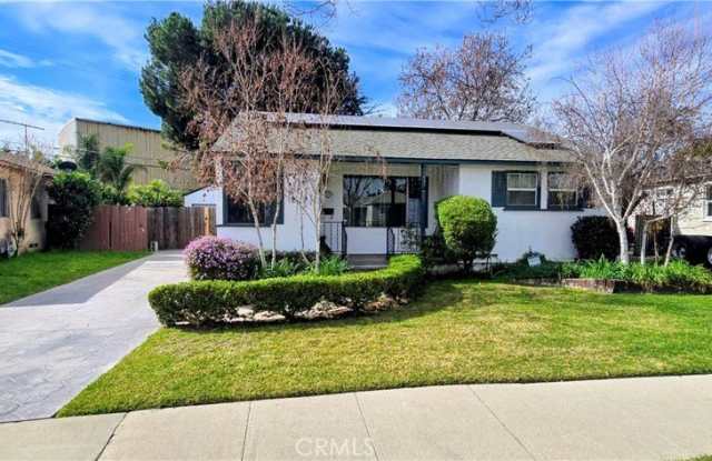 10551 Karmont photos photos