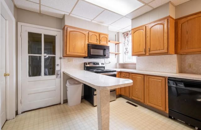 450 Yates Street - 2 Gallery 2