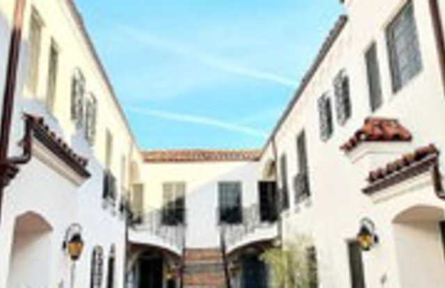 1330 North Harper Avenue photos photos