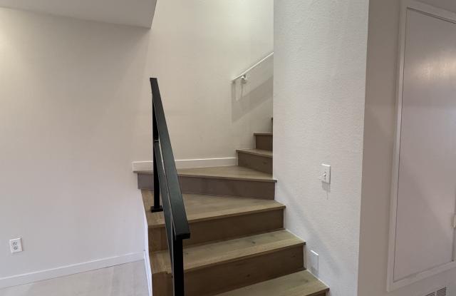 1854 North Mira Loma Way Gallery 3