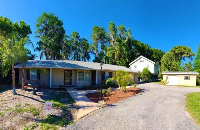 21864 Pineywood Loop photos photos