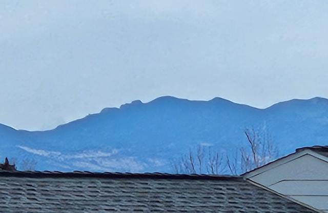 Mountain View 2 Bed 2 Bath 2 Balconies Top Floor Condo-Tons of Amenities photos photos