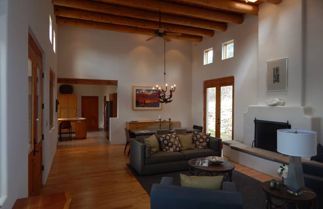 1208 Indian Rock Ln Gallery 2