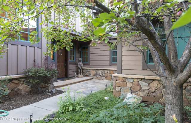 90 Cottage Drive Gallery 3