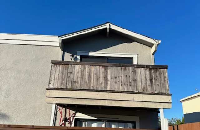 z775BeniciaDr photos photos