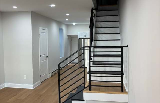 Beautiful Newly Renovated 3 Bedroom Home Now Available in West Parkside Gallery 1