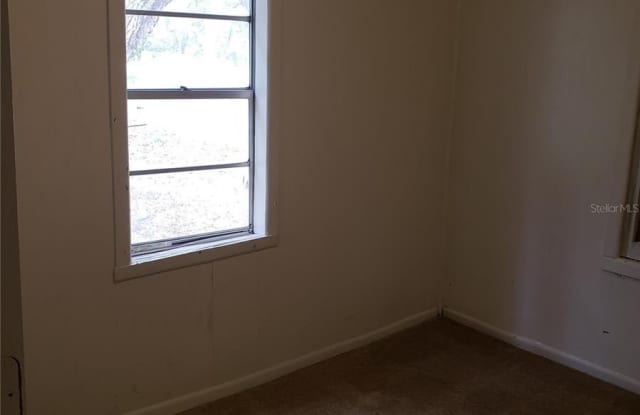 2008 HOLLYWOOD AVENUE photos photos