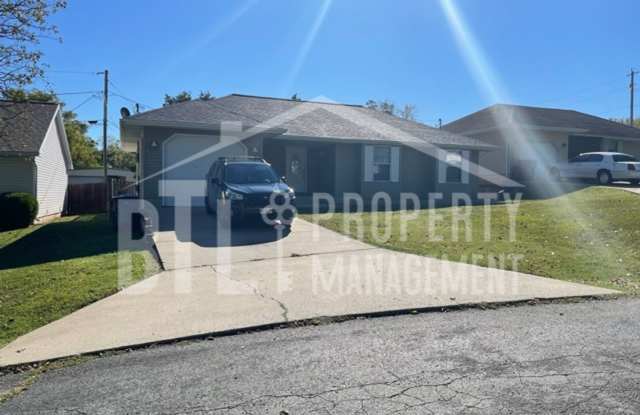 3 Bedroom Family House - 108 Maplewood Drive, Taney County, MO 65616