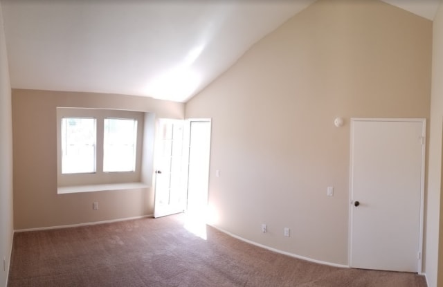 9013 Calle Del Verde - 9013 Calle Del Verde, Santee, CA 92071