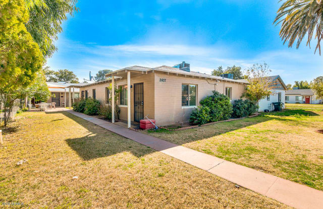 2437 E CLARENDON Avenue - 2437 East Clarendon Avenue, Phoenix, AZ 85016