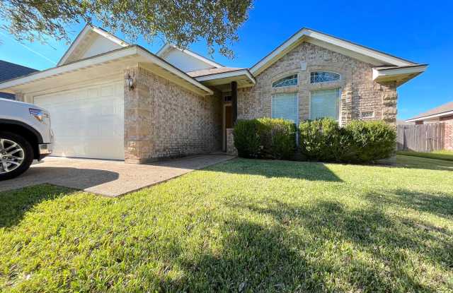 AUGUST 2026 PRE-LEASE Beautiful 4 Bedroom 3 Bathroom Home in Dove Crossing photos photos