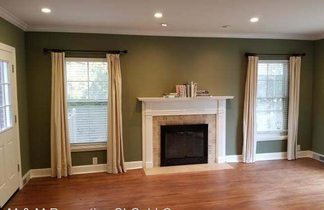 3376 S Crestbrook Lane Gallery 3