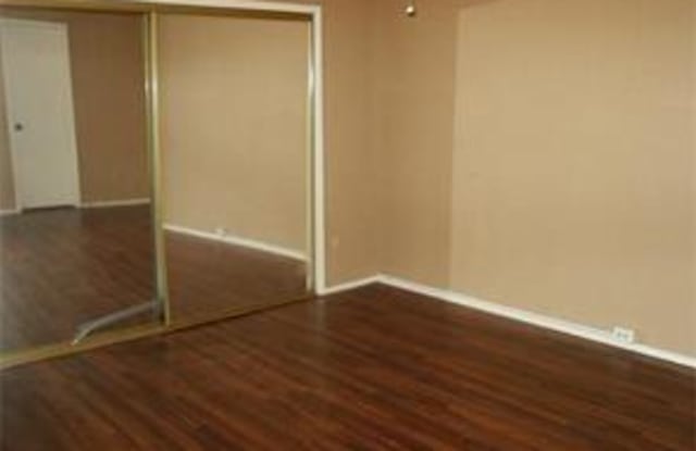 553 PARKWAY Gallery 4