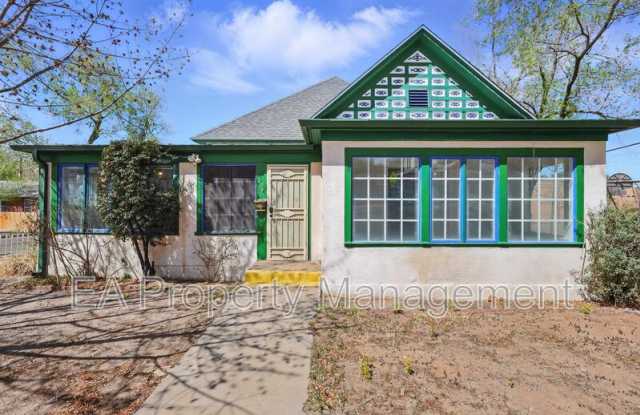 223 Edith Blvd SE photos photos