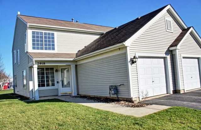 LARGE 2 BEDROOM 2.5 BATH HOME IN IMPRESSIONS SUBDIVISION! - 2918 Impressions Drive, Lake in the Hills, IL 60156 LARGE 2 BEDROOM 2.5 BATH HOME IN IMPRESSIONS SUBDIVISION! - 2918 Impressions Drive, Lake in the Hills, IL 60156