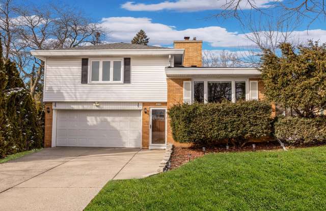 10150 W Nash St - 10150 West Nash Street, Wauwatosa, WI 53222