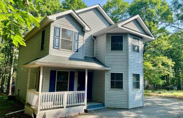 2180 Scarborough Way - 2180 Scarborough Way, Saw Creek, PA 18324