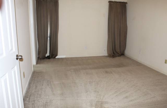 1015 Country Place Drive Gallery 4