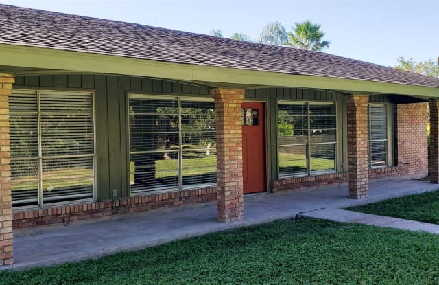 5618 Byron Nelson Dr - 5618 Byron Nelson Drive, Palm Valley, TX 78552