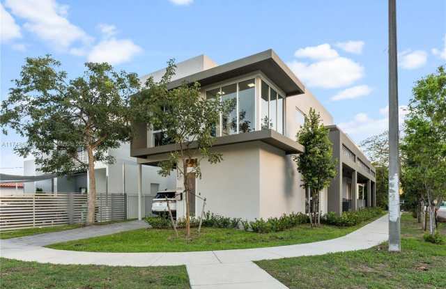 3580 SW 23rd St photos photos