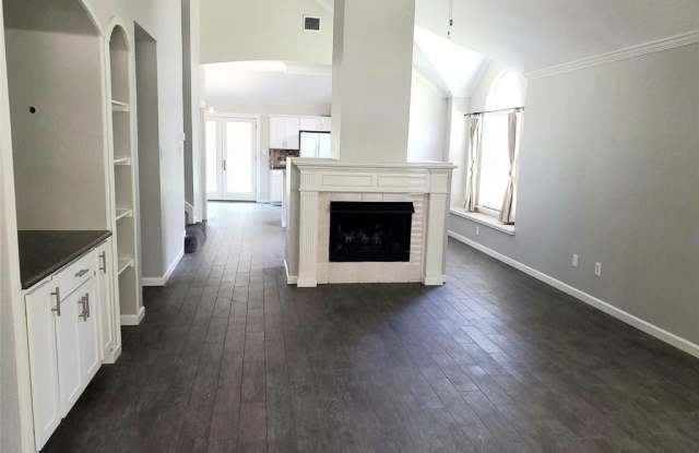 1210 Ridgeway Drive Gallery 3