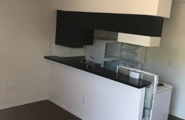706 Denson Dr 207, 104 Gallery 4
