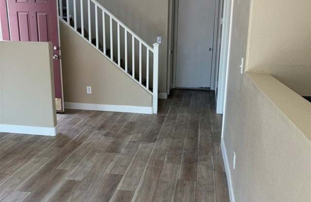 3761 HOLLYCROFT Drive Gallery 4