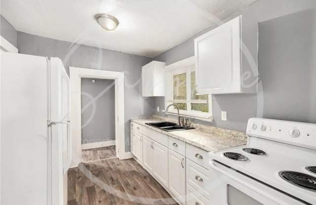 8237 Flora Avenue Gallery 2