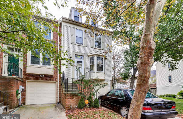 14010 OAKPOINTE DRIVE Gallery 3