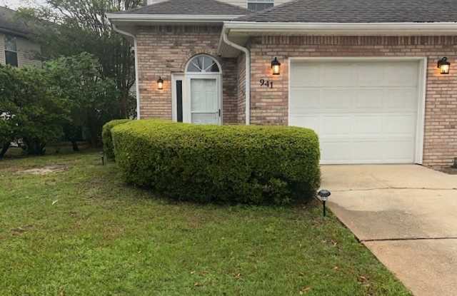 941 Harrelson Drive photos photos