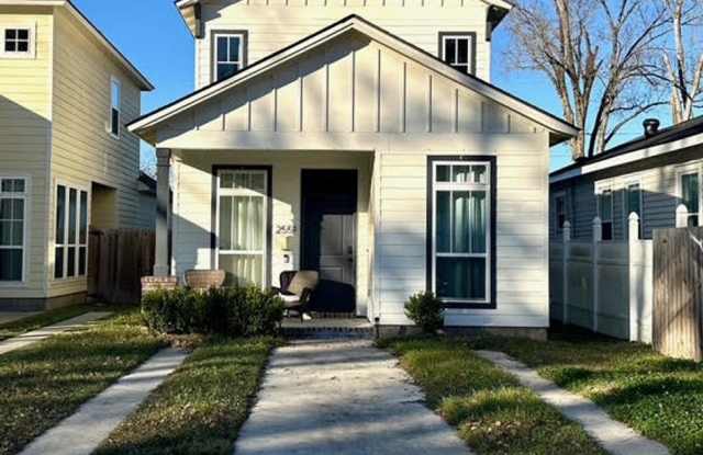 2559 Jura St photos photos