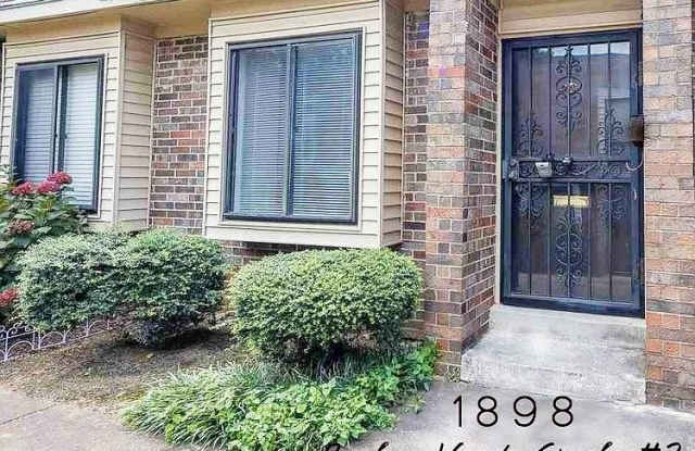 1898 Poplar Woods Cir E photos photos